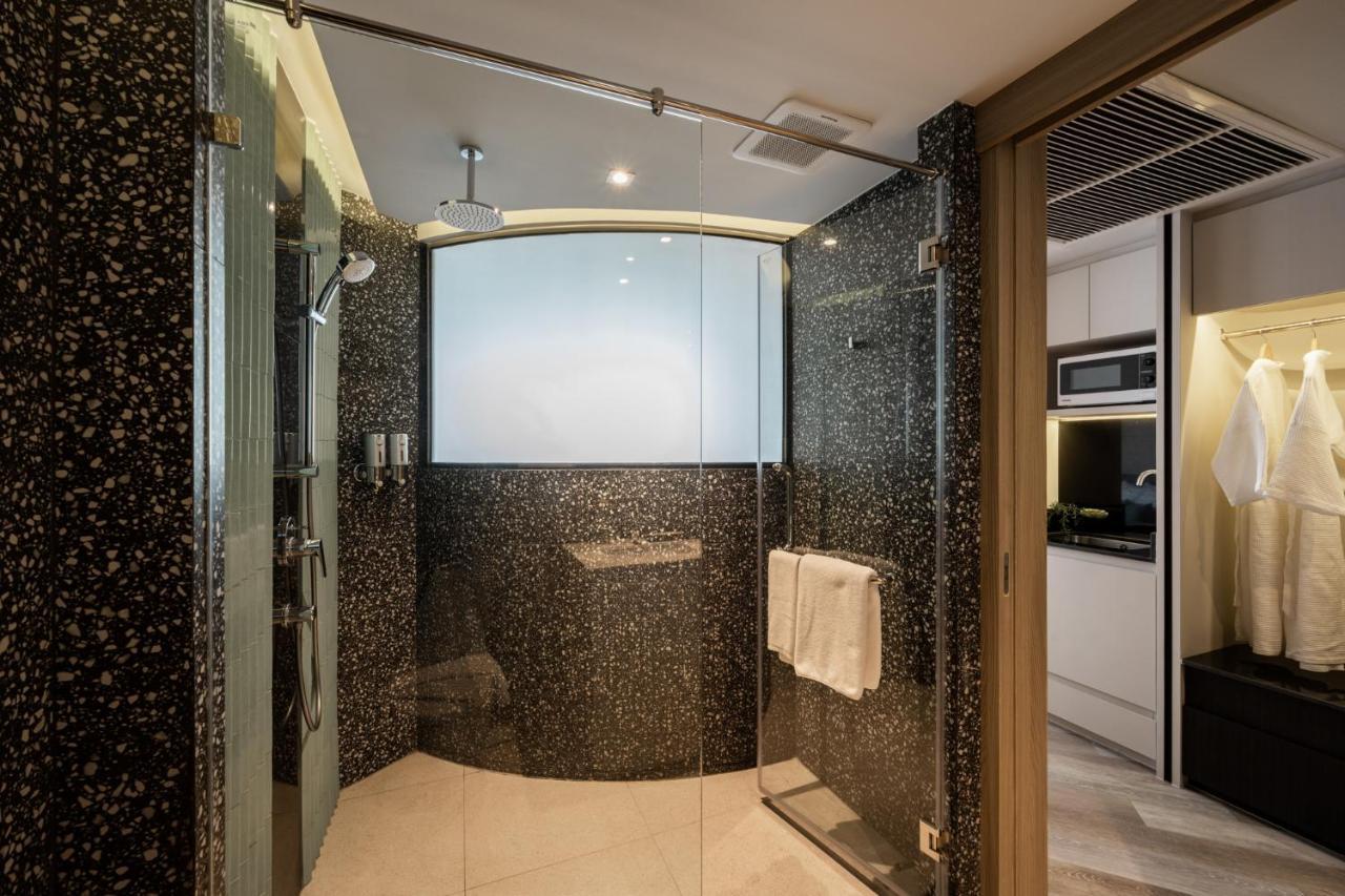 Seekers Finders Rama IV Hotel Surestay Collection By BW Bangkok Exterior photo
