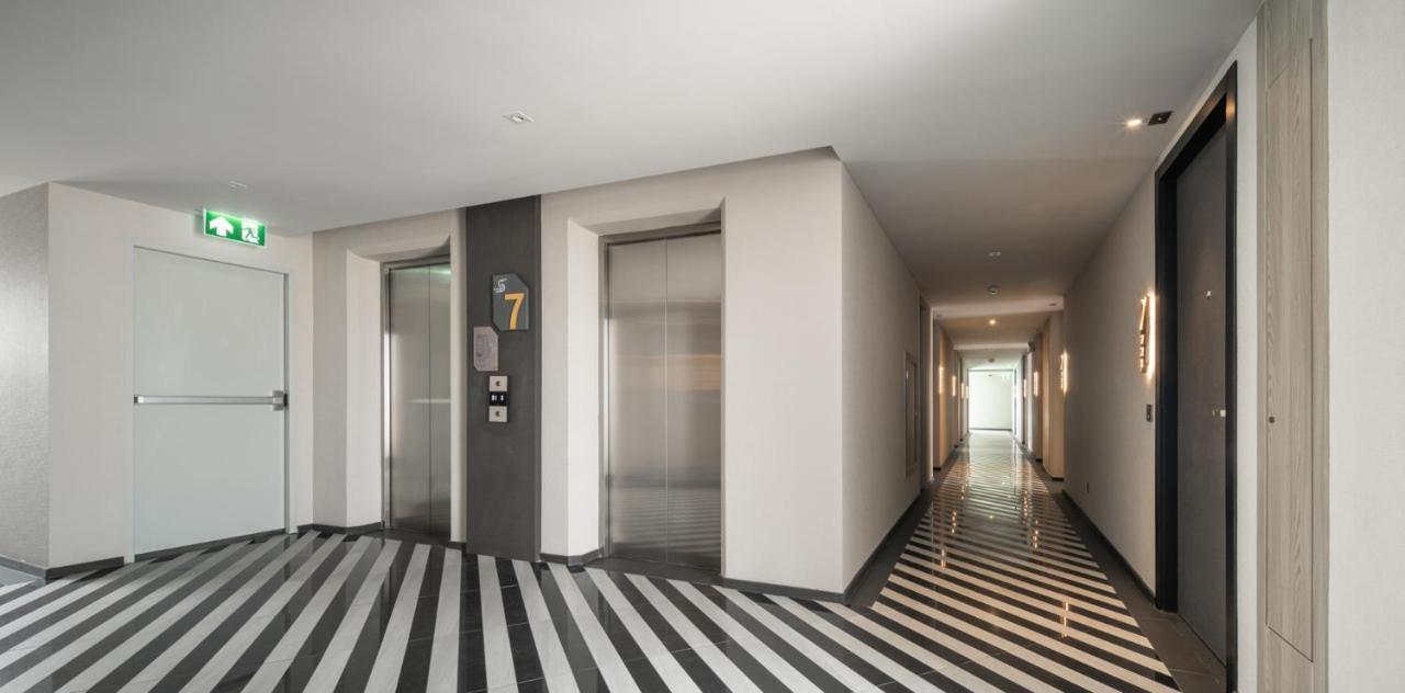 Seekers Finders Rama IV Hotel Surestay Collection By BW Bangkok Exterior photo