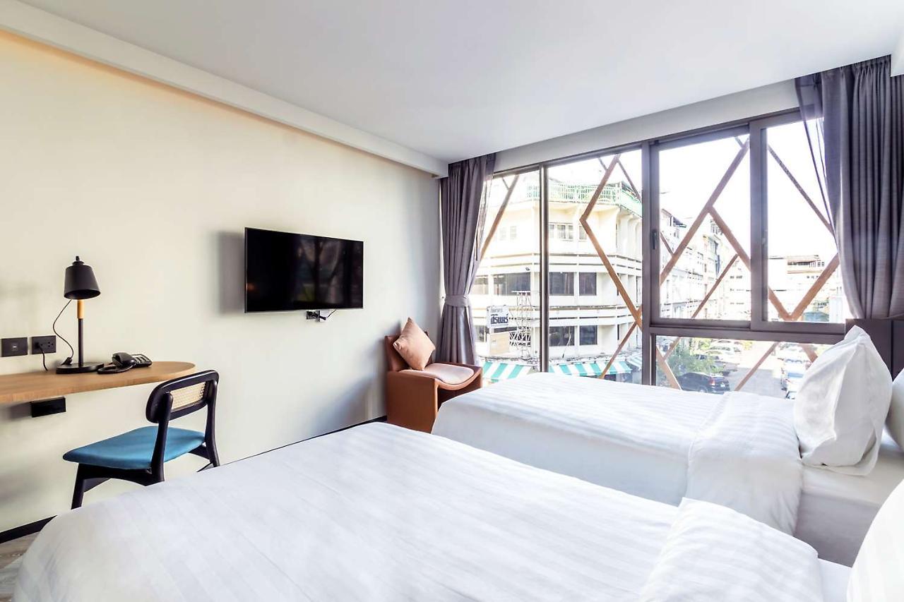 Seekers Finders Rama IV Hotel Surestay Collection By BW Bangkok Exterior photo