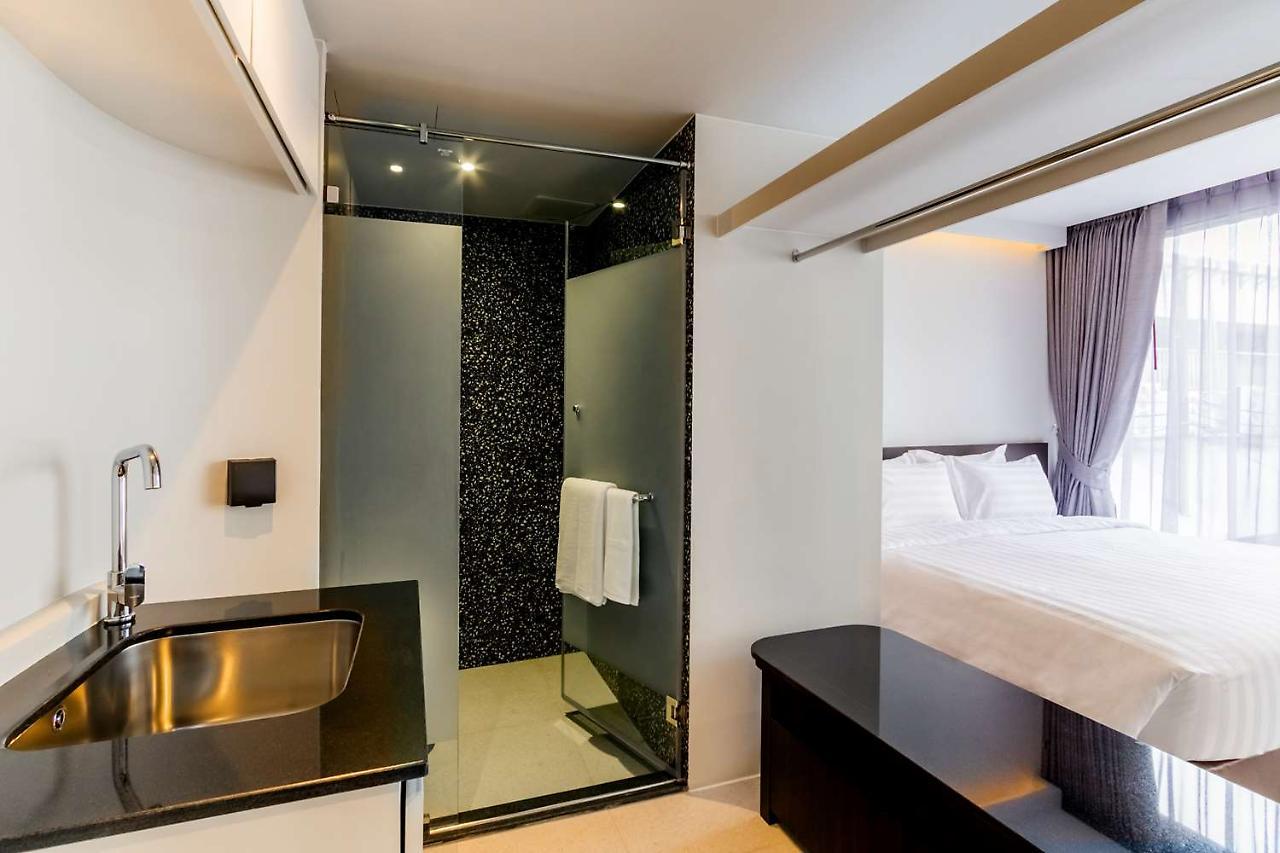 Seekers Finders Rama IV Hotel Surestay Collection By BW Bangkok Exterior photo
