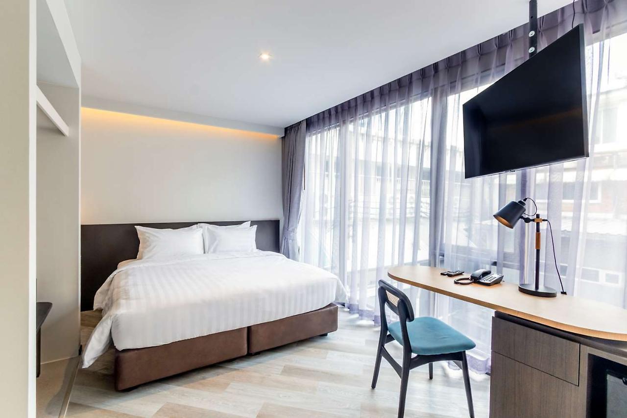 Seekers Finders Rama IV Hotel Surestay Collection By BW Bangkok Exterior photo