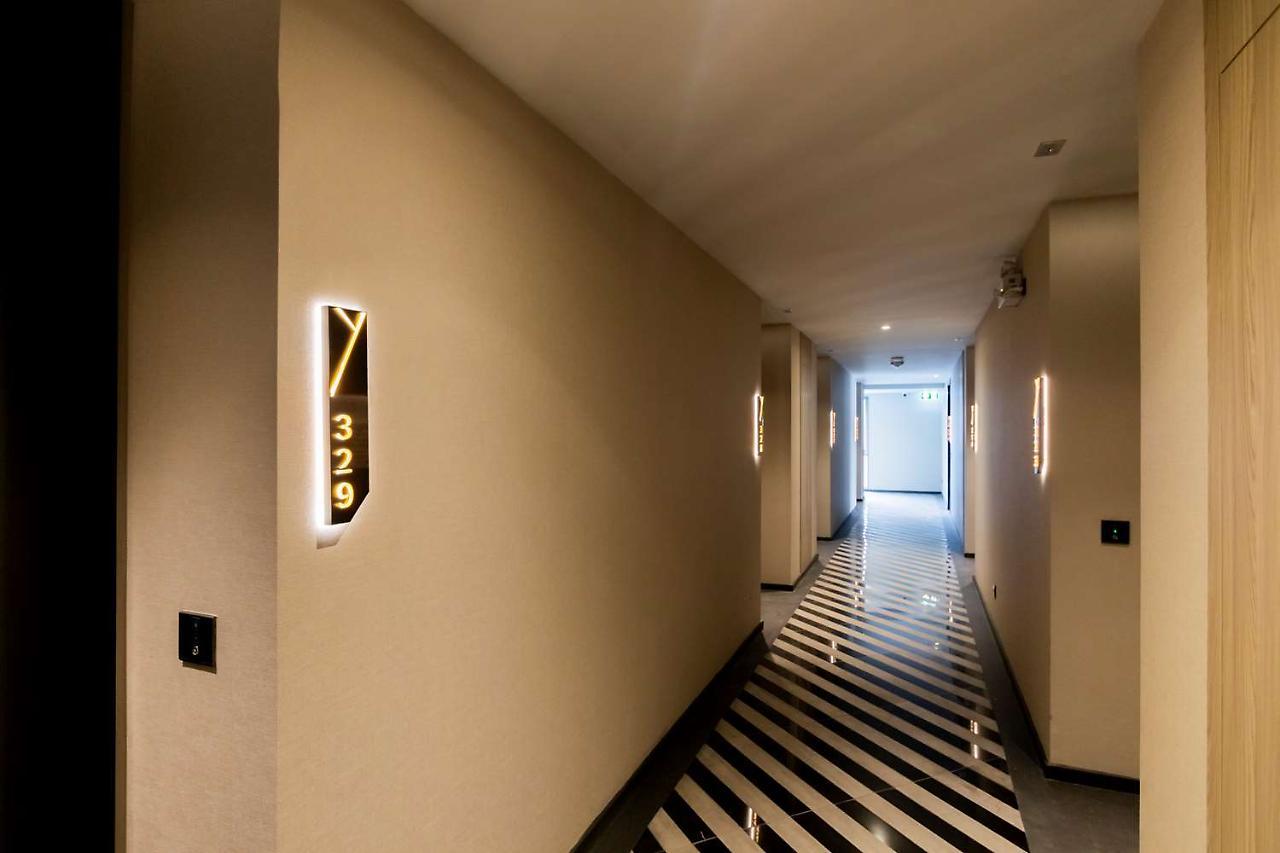 Seekers Finders Rama IV Hotel Surestay Collection By BW Bangkok Exterior photo